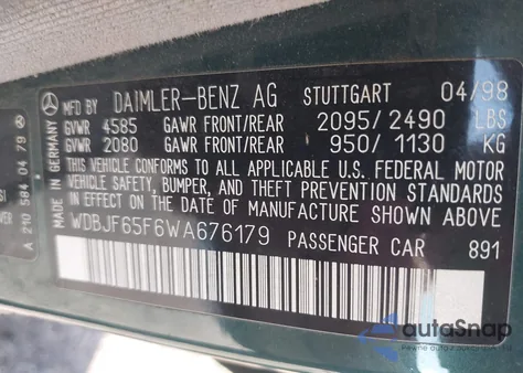 1998 Mercedes-Benz E 320 из США, поврежденный, VIN WDBJF65F6WA676179